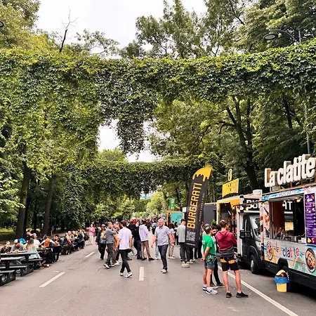 Daire Kiseleff Park - Piata Victoriei Bükreş